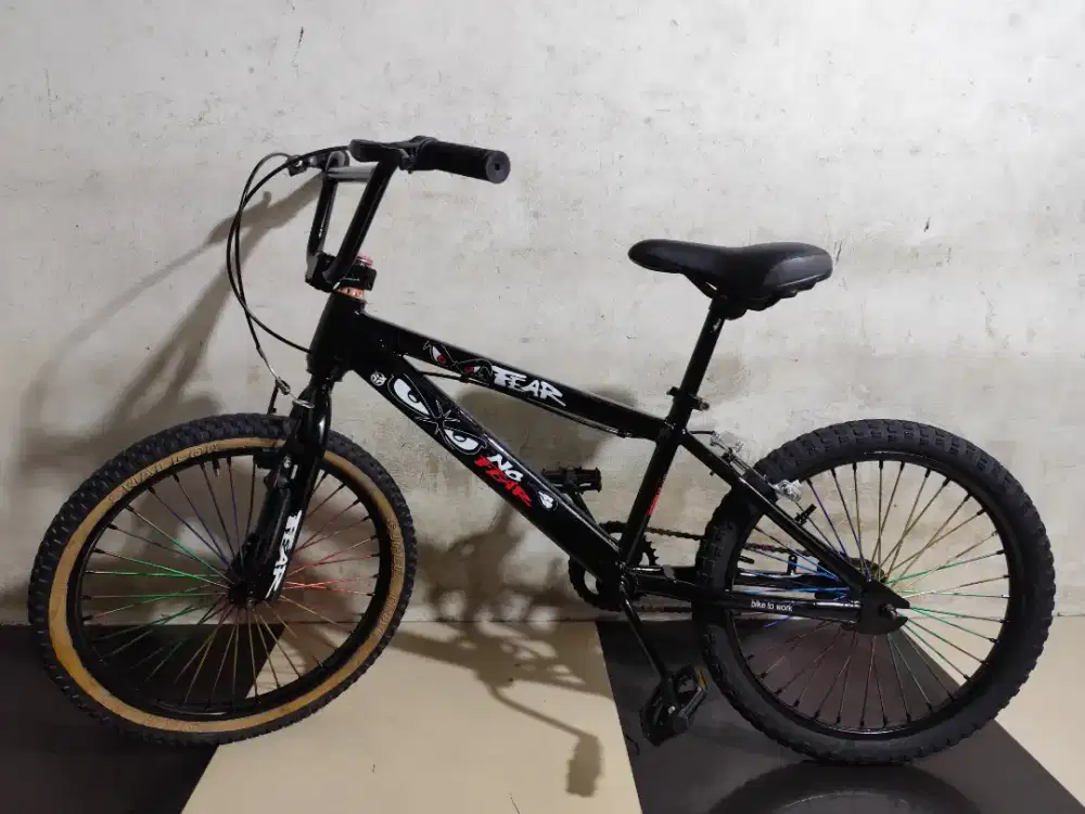 Sepeda bmx ukuran 20 siap pakai