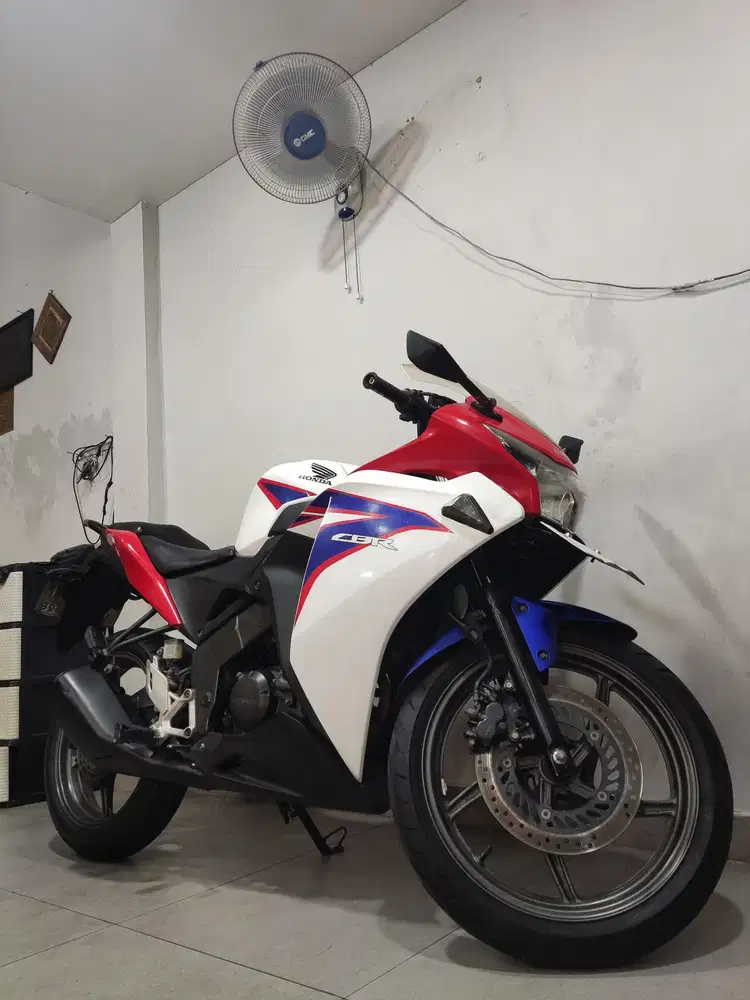 CBR 150 R CBU Thailand 2013 / 2014 Rawatan Low Km 150R Original ABBA