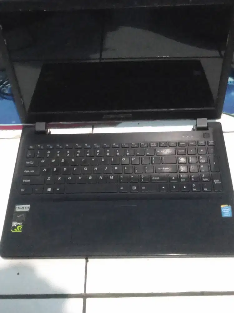 Xenom Pegasus WA50SC 15inch i7 4710MQ 16/256 GTX 950m minus baterai