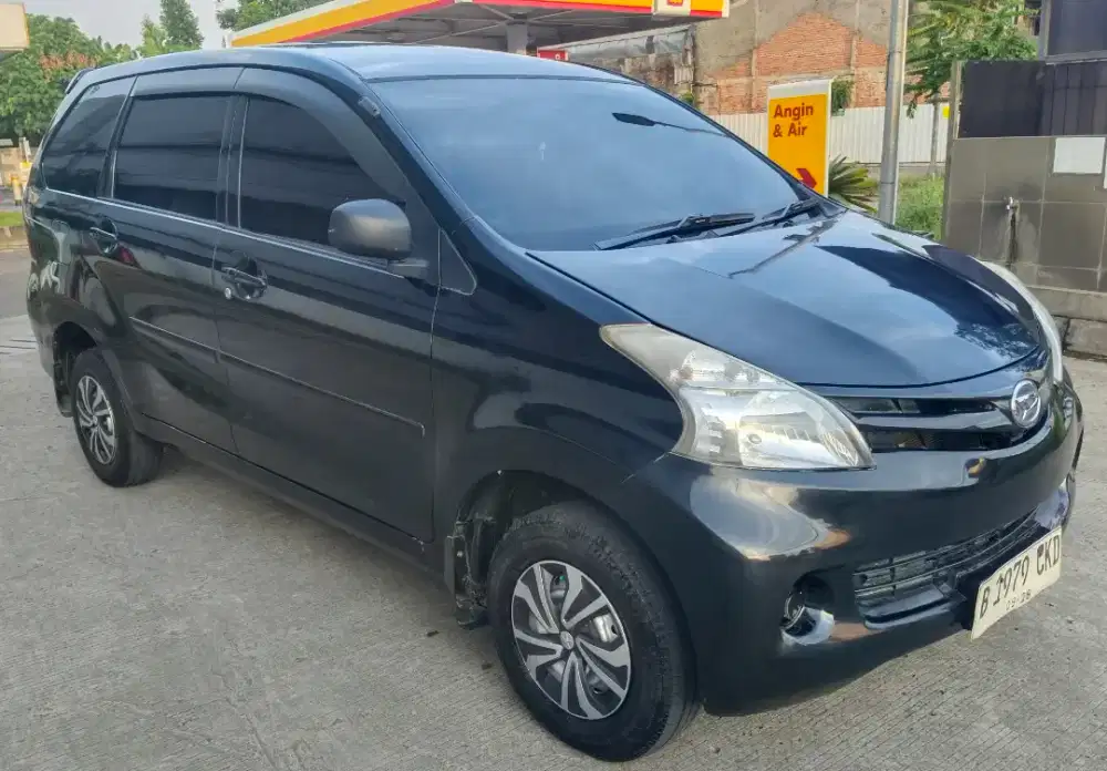 Xenia 2013 M 1000cc manual pajak hidup body mulus