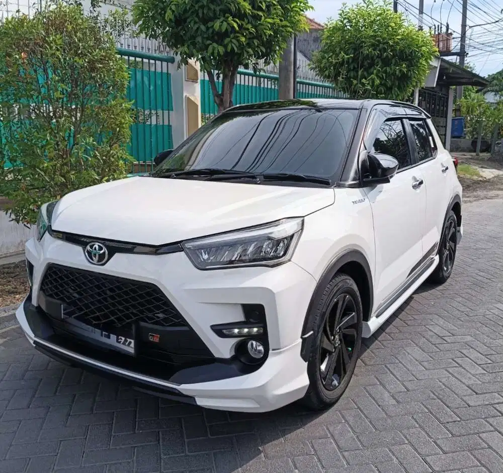 Toyota Raize 1.0 GR Sport Two Tone Matic 2024 KM 13.000