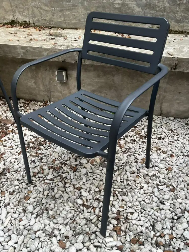 Informa Navoly chair dark grey (4pcs) BACA DESKRIPSI