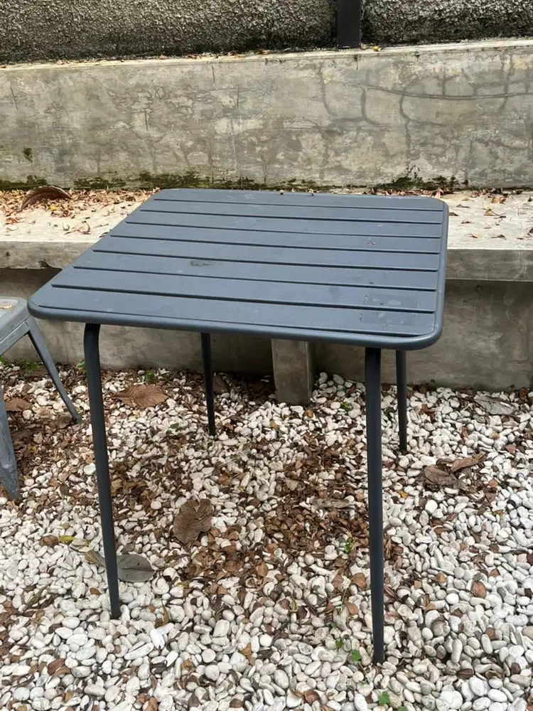 Informa Finch Square Table Dark Grey (4pcs) BACA DESKRIPSI