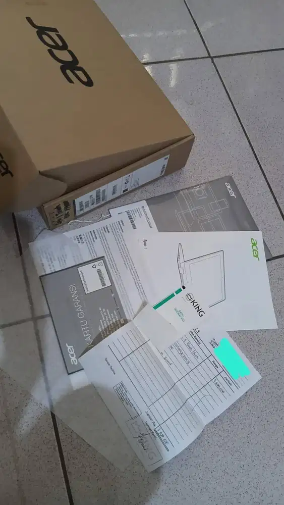 Dus & Manual Garansi Laptop Acer SP 111 C3E4,Layar Spin 11,6 Inc,Depok