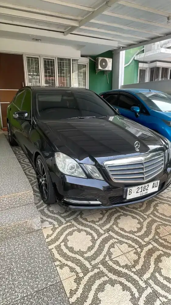 Mercedes benz E200 W212 th 2013, pajak hidup