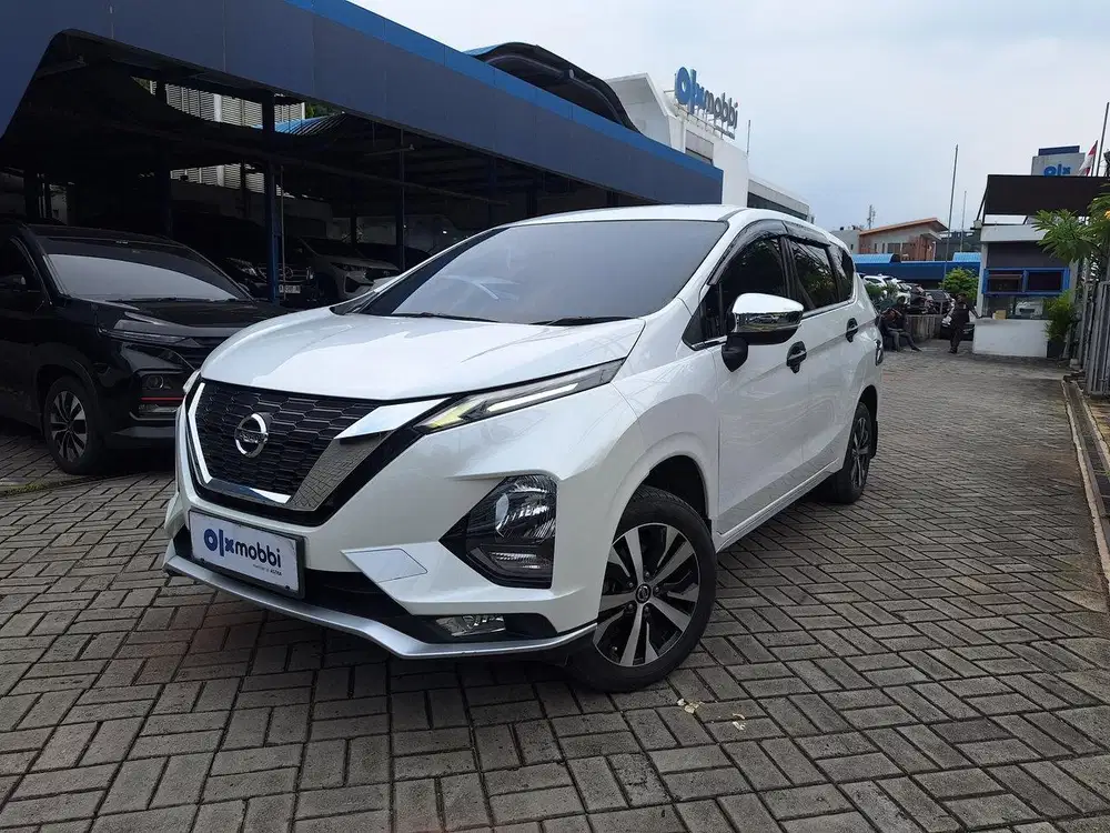 TDP 1 JUTA Nissan Livina 1.5 VE Bensin-AT 2019 Hitam CBIFB