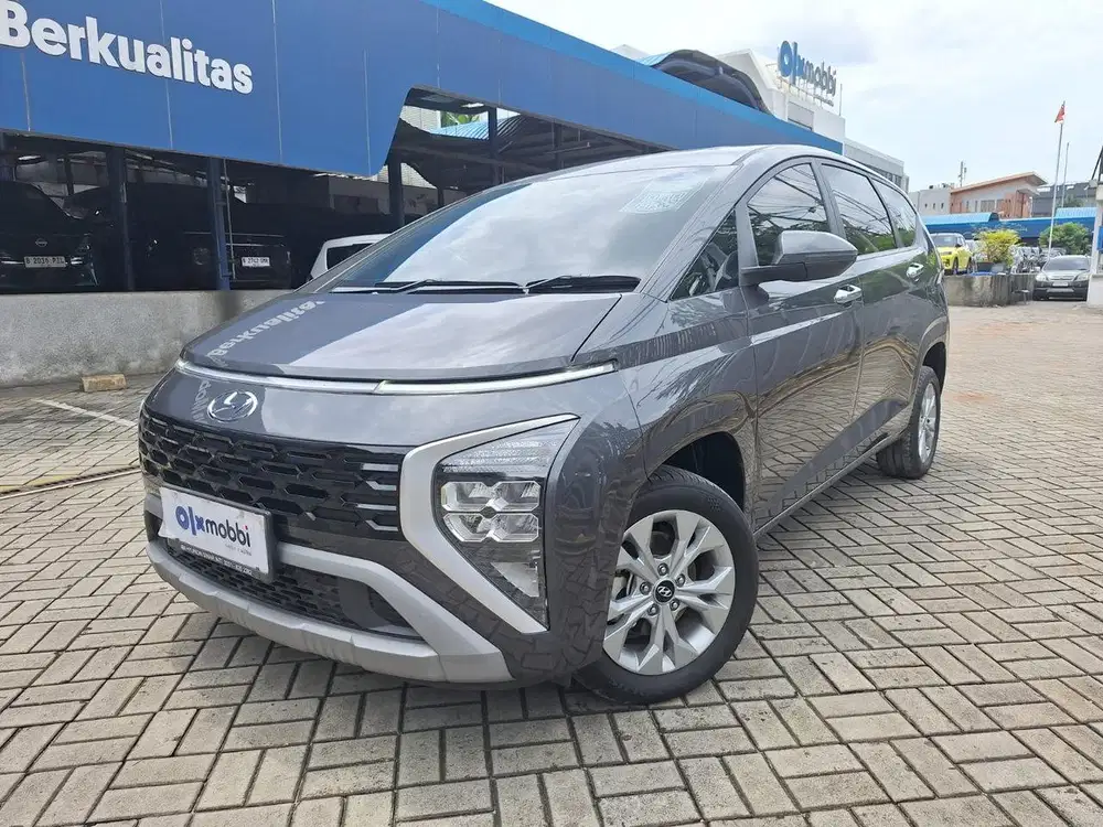 TDP 1 JUTA Hyundai Stargazer 1.5 Trend Essential AT 2025 Putih CRYIB