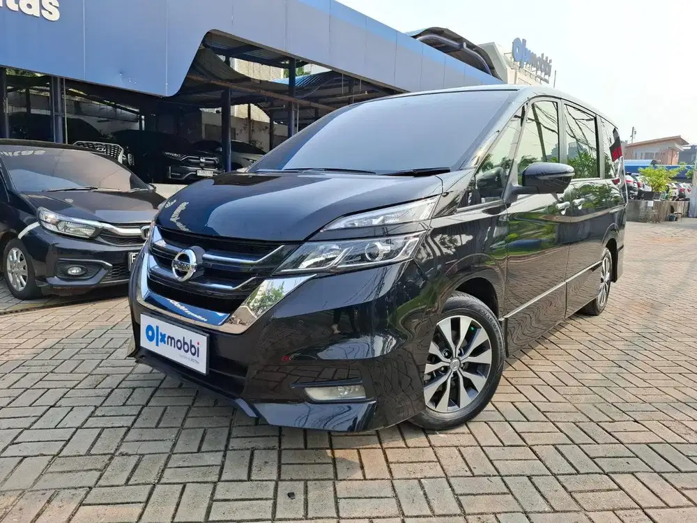 TDP 1 JUTA Nissan Serena 2.0 Highway Star Bensin-AT 2023 Putih CROUB