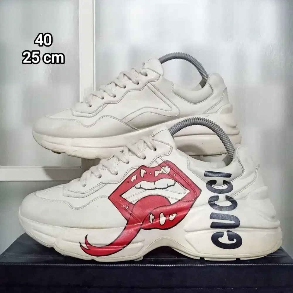Gucci Rhyton Sneakers Kulit Italy 40