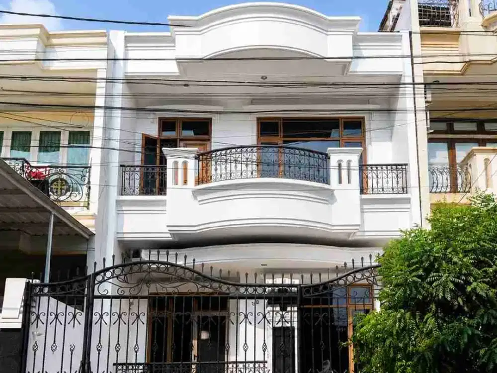 DIJUAL – Rumah Full Furnished Bebas Banjir Dekat Tol Bandara
