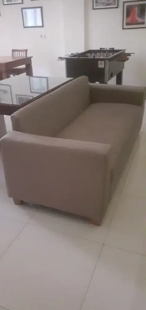 Dijual sofa kondisi masih bagus blm ada yang sobek