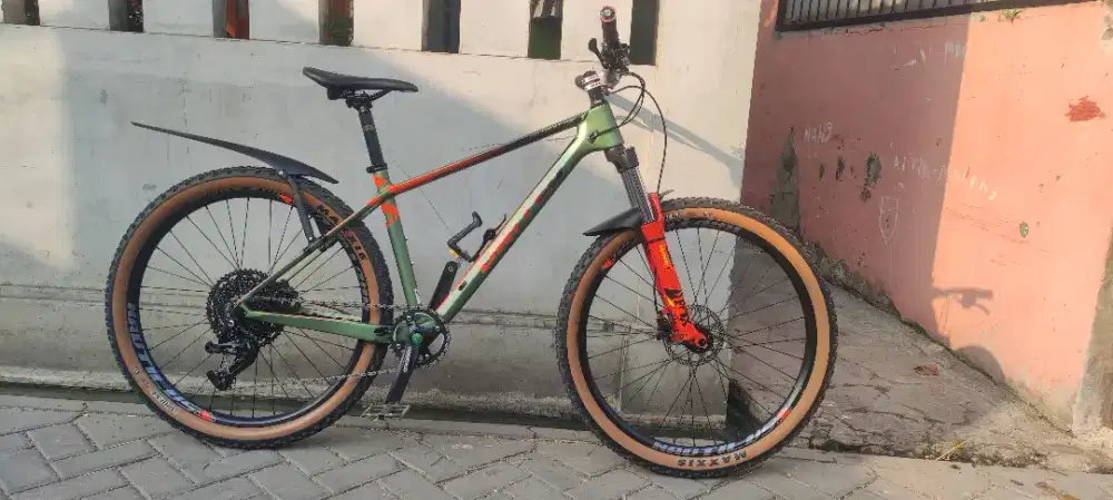 Sepeda United Detroit 7.1 carbon