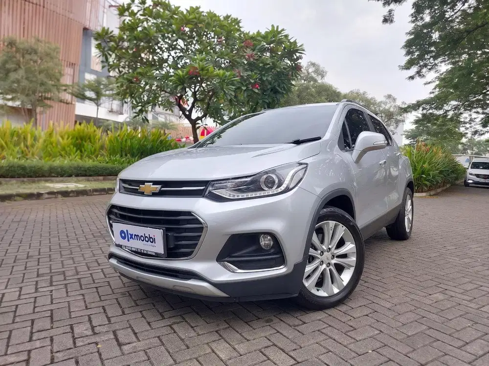TDP 1 JUTA Chevrolet Trax 1.4 Premier Bensin-AT 2018 Silver CTZNB