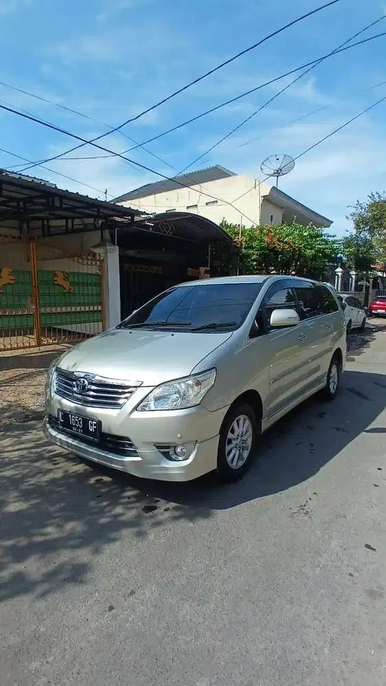 Toyota Kijang Innova 2012 Bensin