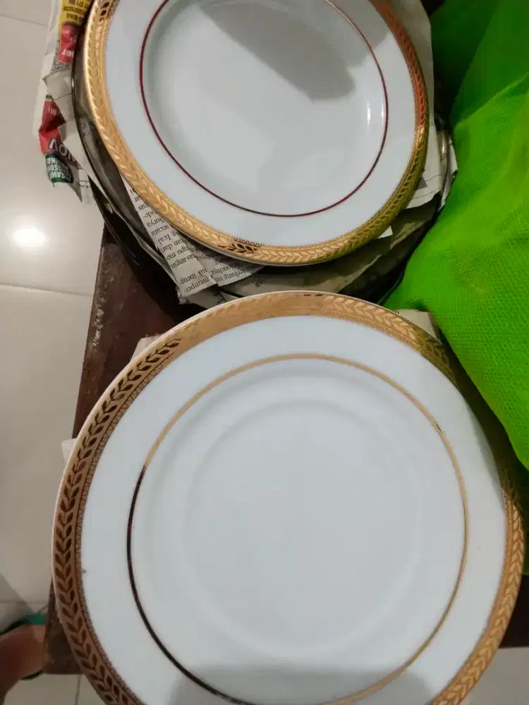 Piring Salad Kramik Jadul
