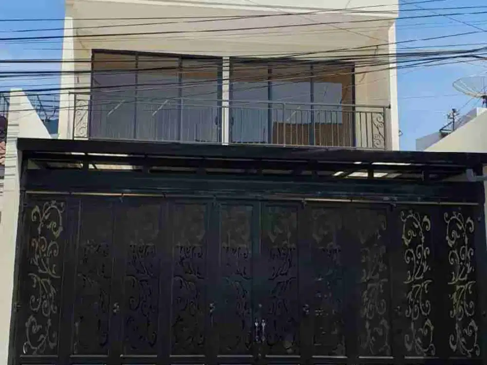 RUMAH USAHA DI JL WOTGANDUL DALAM GABAHAN SEMARANG TENGAH