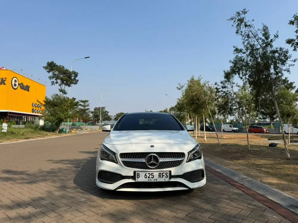 Mercedes Benz CLA 200 AMG 2017/2018