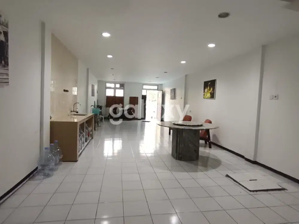 JUAL RUKO TERAWAT SIAP PAKAI NGINDEN INTAN TIMUR, COCOK UNTUK KANTOR, USAHA