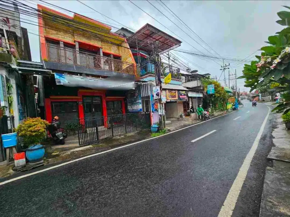 ruko atau kos atau kantor pinggir jalan ikan piranha dekat arah suhat dekat kampus UB Brawijaya polinema bangunan sangat kokoh dekat smk 5