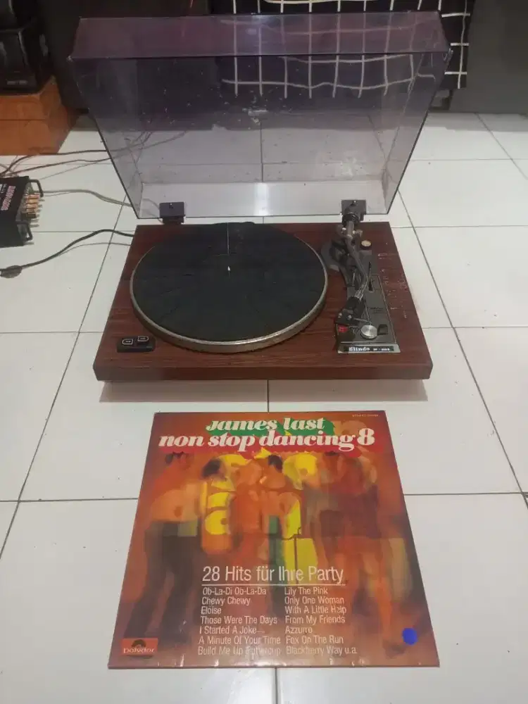 Rare..Elindo SR-808 B turntable