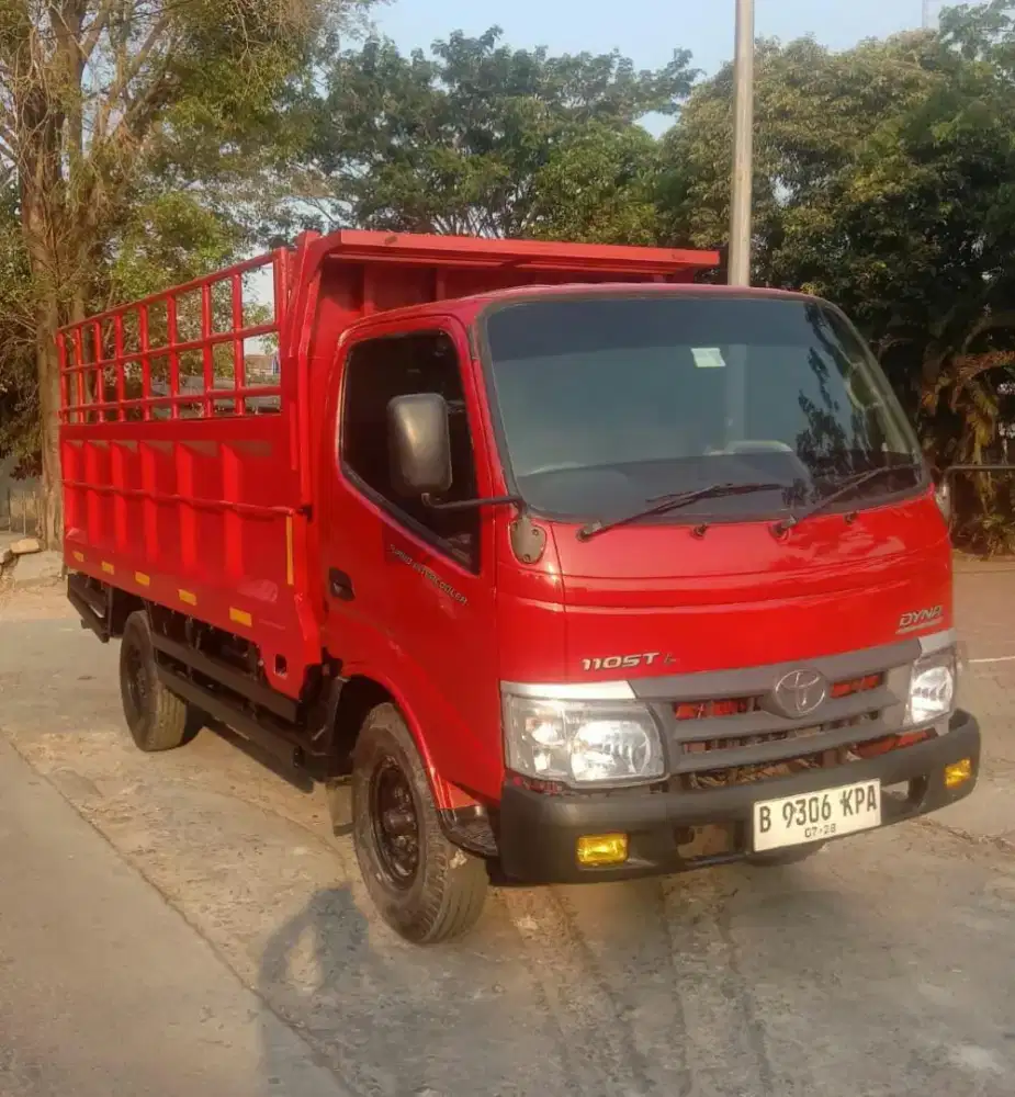 ENGKEL LONG  ! TOYOTA DYNA STL 2015  BAK BESI  ISTIMEWA !!!