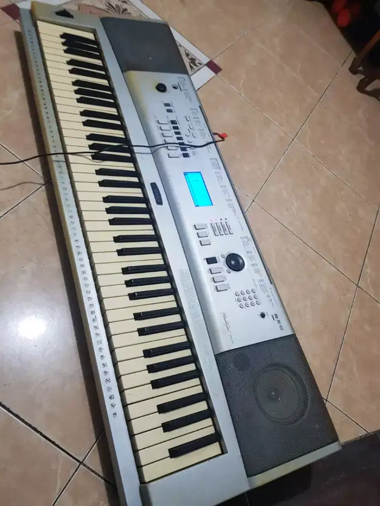 Digital piano yamaha DGX230