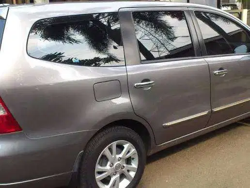 Nissan Grand livina 2012 Bensin