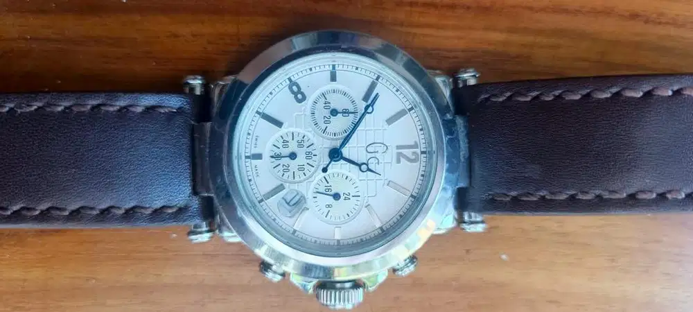 Jam tangan guest coll