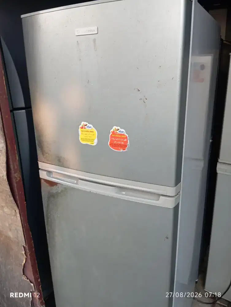 kulkas 2 pintu Electrolux normal dan murah saja