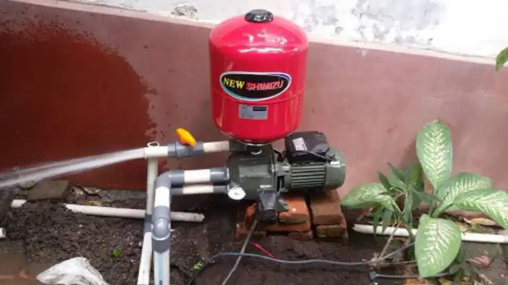 Tukang sanyo atau pomoa air