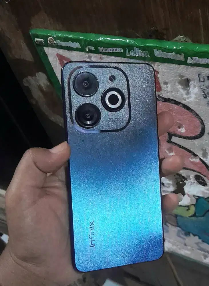 Infinix smart 8 ram 4+4/128 nomines ori.