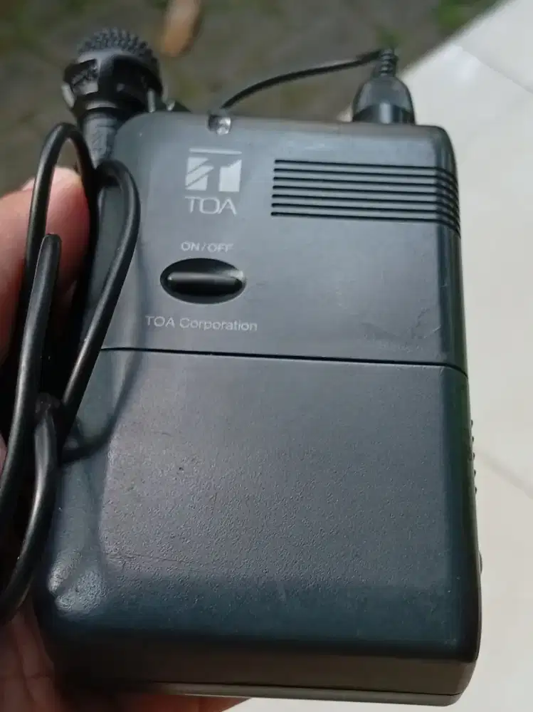 mic clip on wireless jepit TOA ZM-3310W