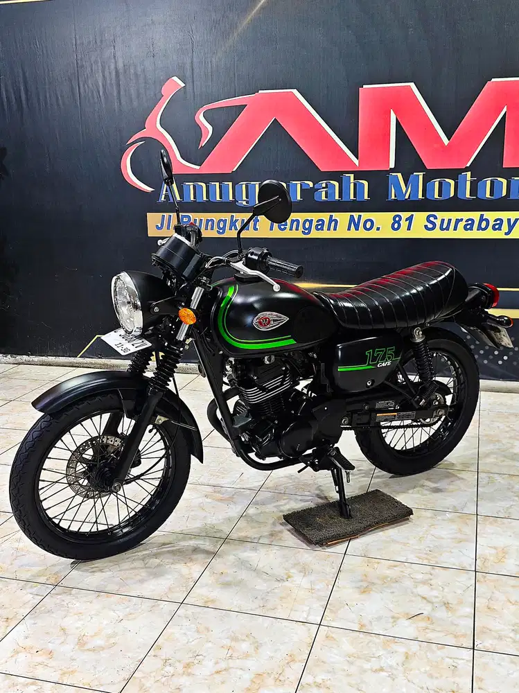 W175 SE Retro clasic Black Matte 2020 mantul.Anugerah motor rungkut