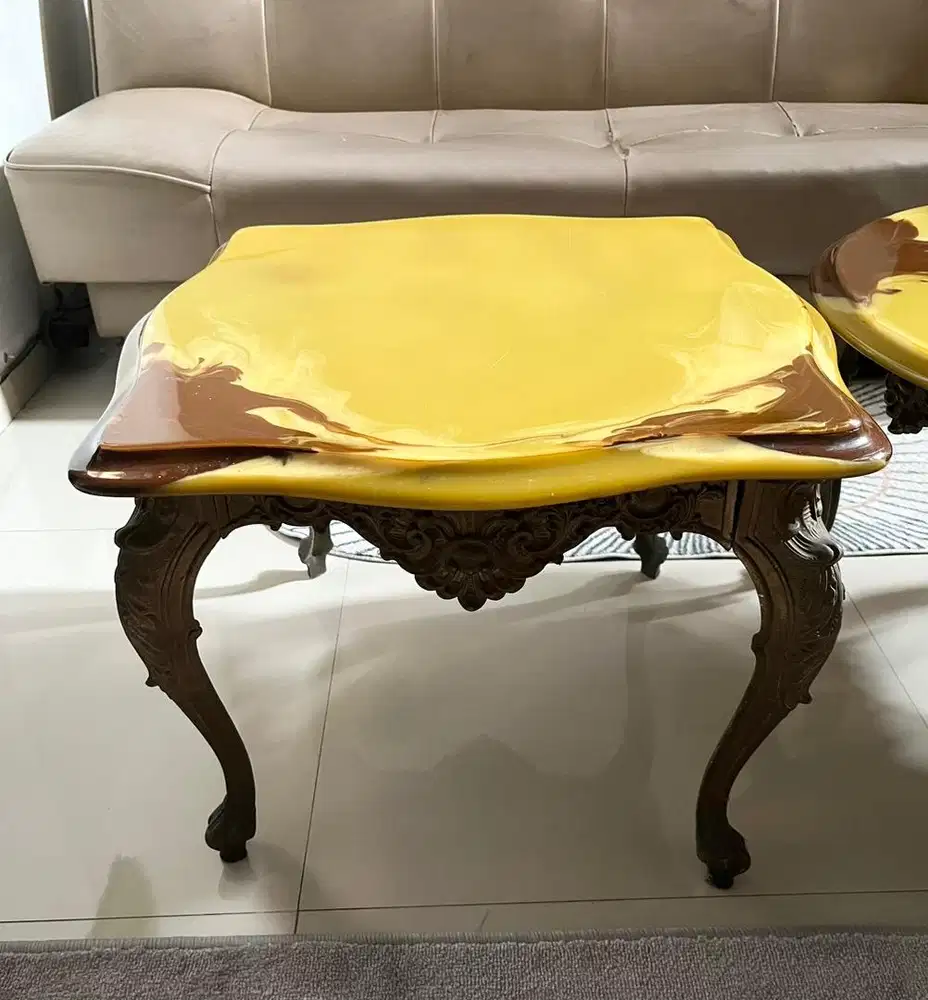 Meja Marmer Kotak