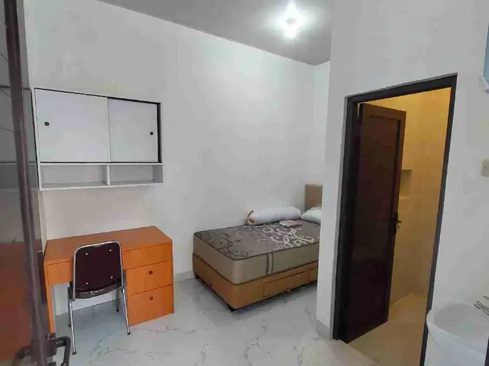 KOS KOSAN PUTRI AREA KELAPA DUA - TANGERANG , 5 MENIT DARI UPH