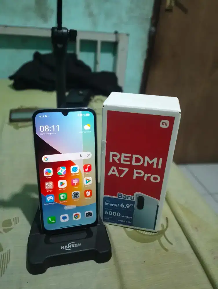 Di jual hp masih baru blum di pakai