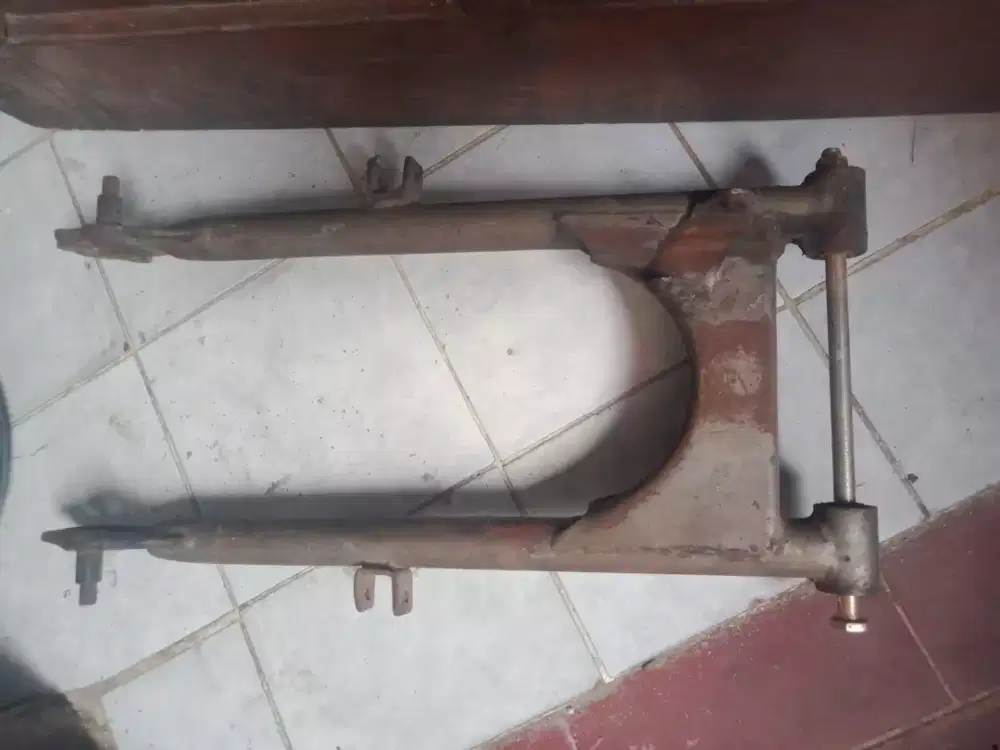 Yamaha RX King/RXS Swing Arm orisinil