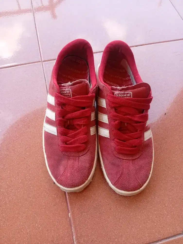 Sepatu second Adidas skateboard 40