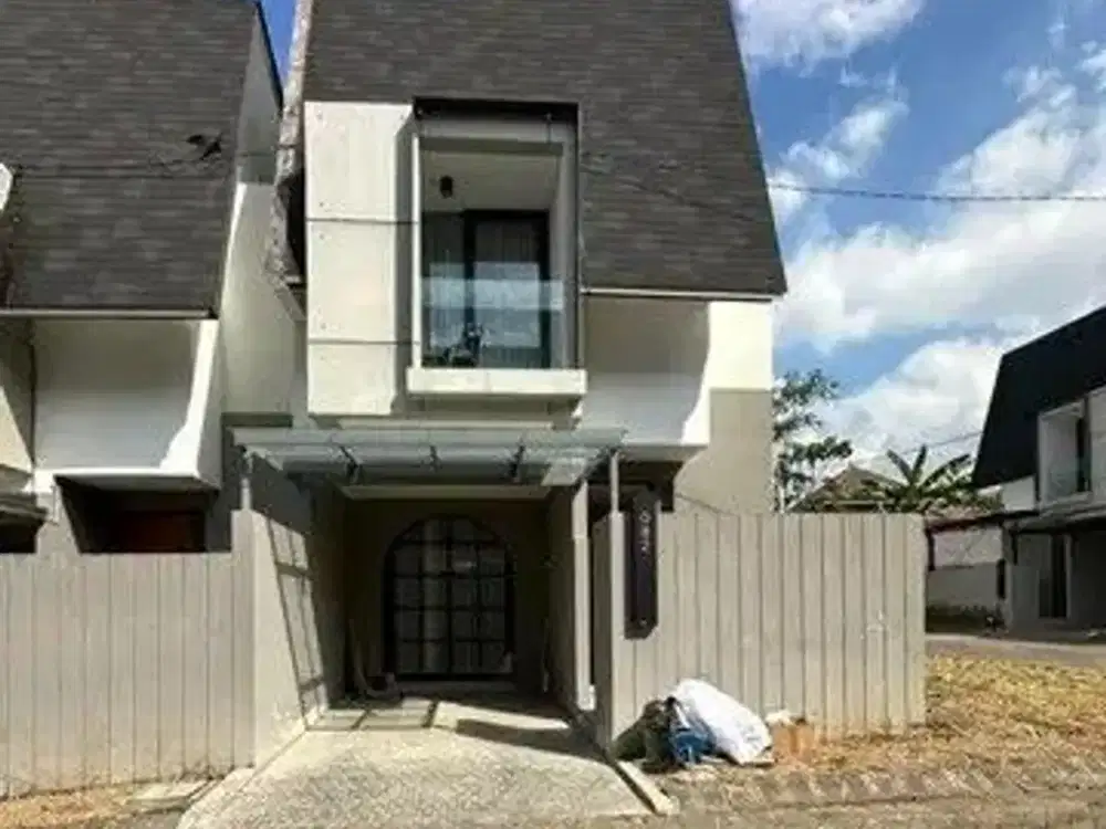 DIJUAL VILLA / RUMAH BARU FULL FURNISHED – BATU