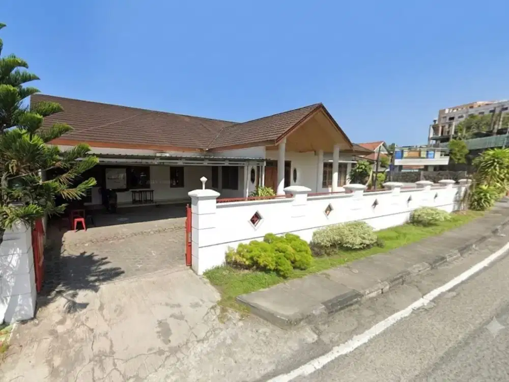 Rumah Luas 400m² di Klandasan Rp4 M, 5 Kamar dan Basement