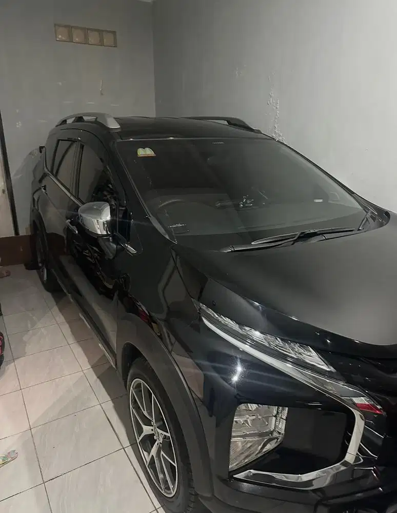 Xpander cross premium