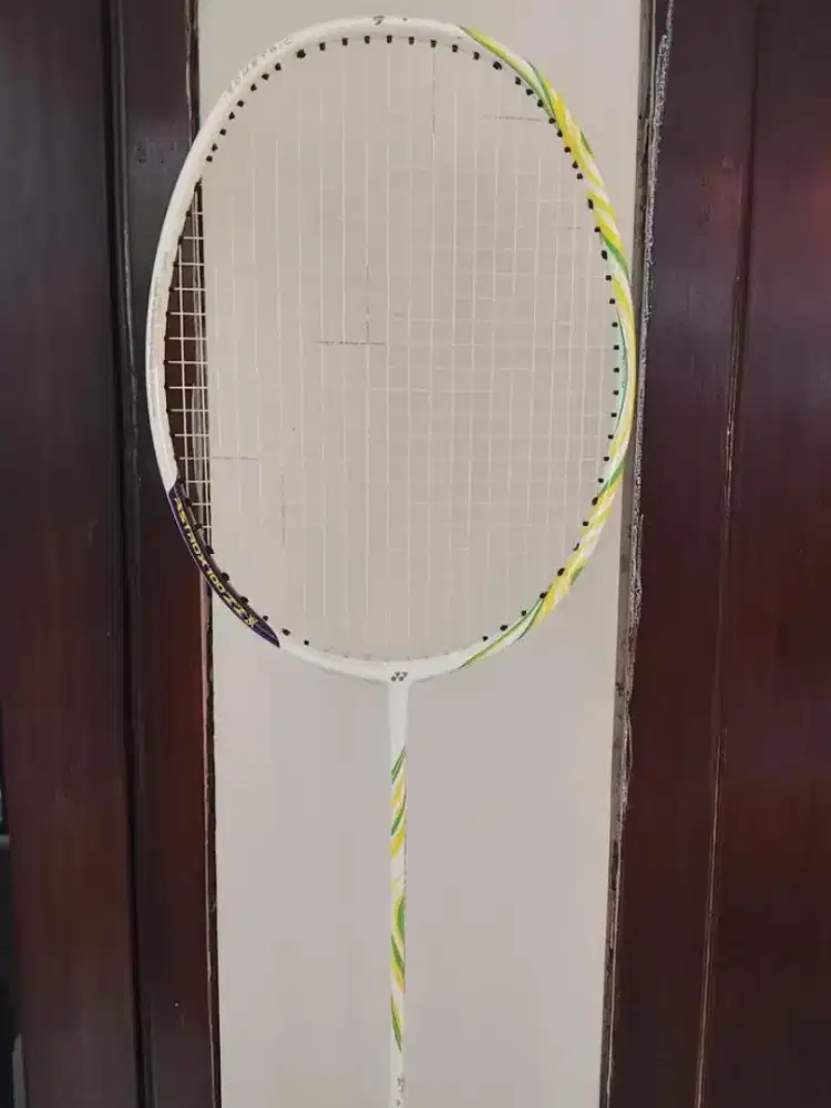 Raket Badminton Yonex ASTROX 100ZZ