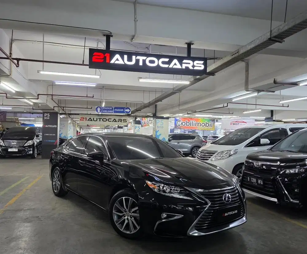 LEXUS ES300H AT 2015