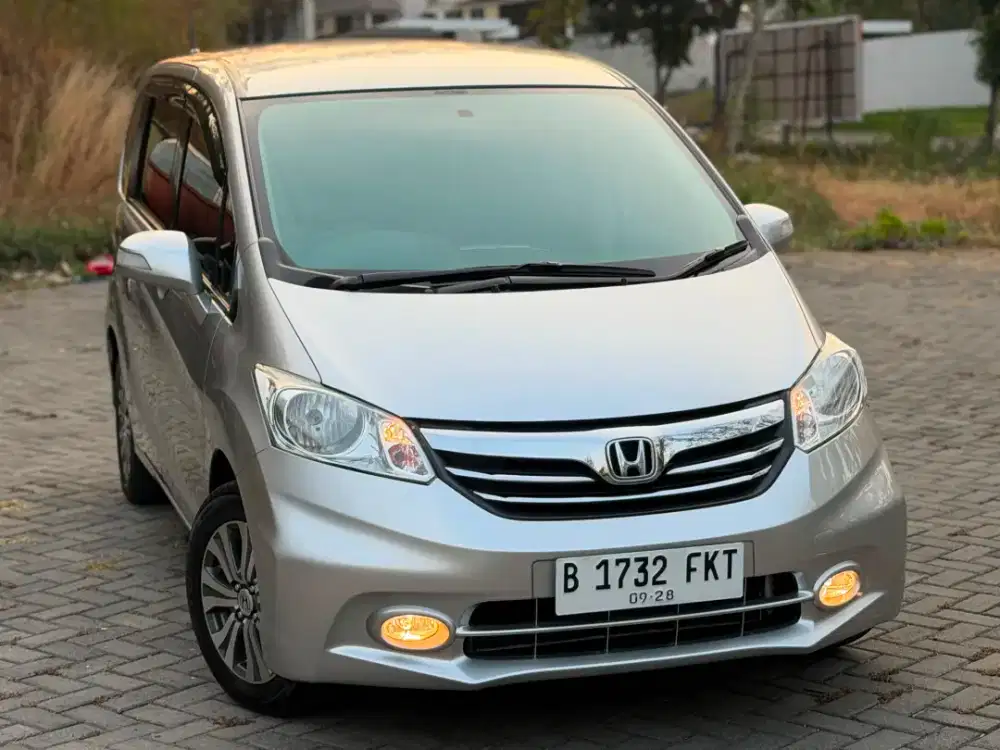 KM 60RB ! HONDA FREED 1.5 E PSD 2013 AC DOBEL MATIC
