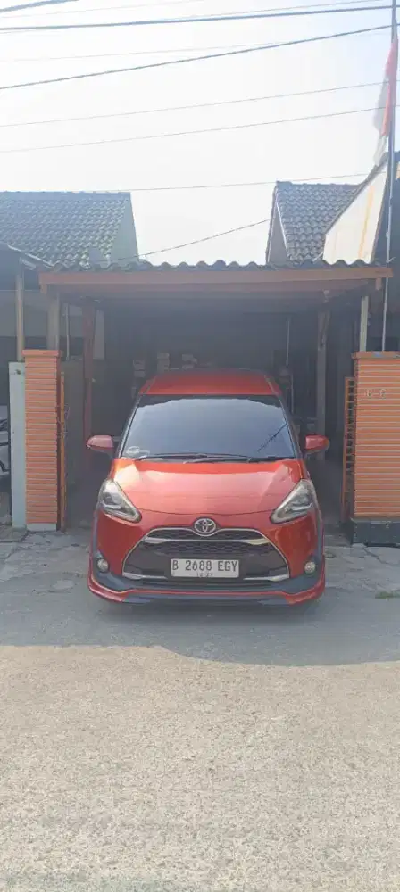 Sienta Q AT 2017