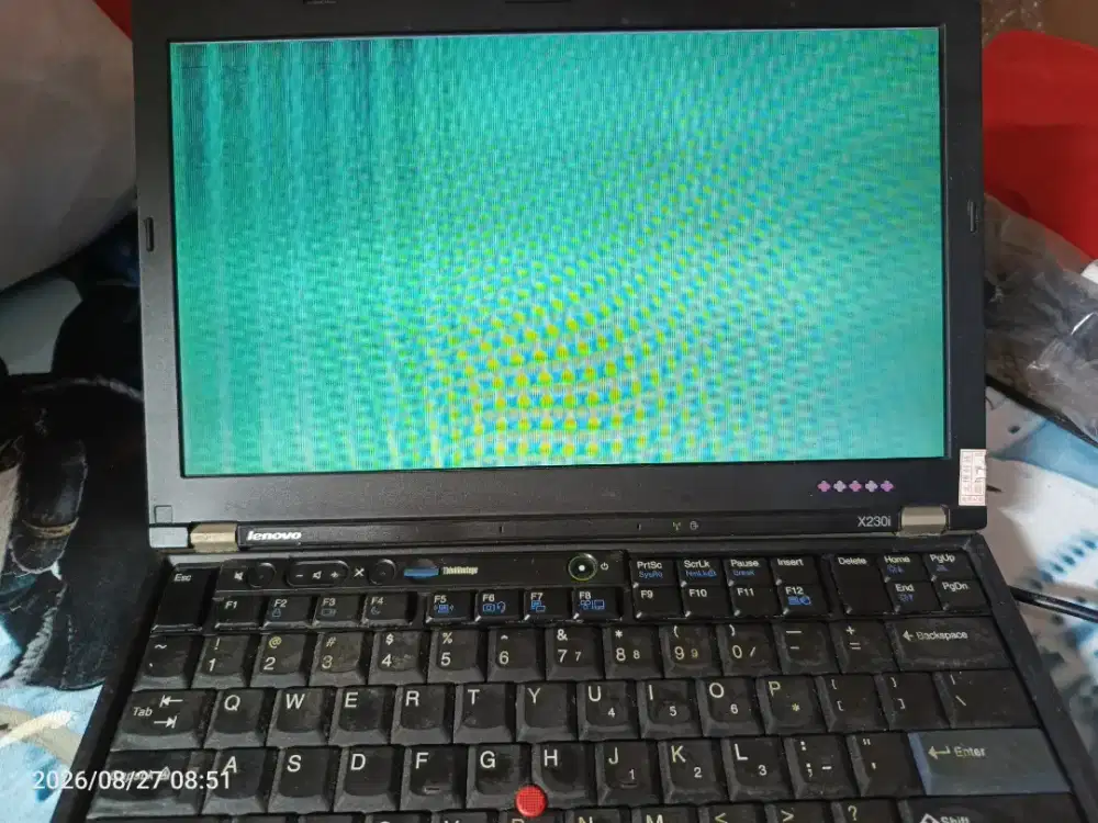 Laptop bekas Lenovo x230i