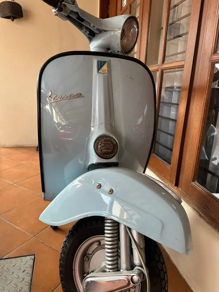 Vespa Super 1966 150CC Biru muda