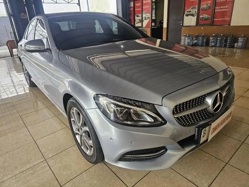 Mercedes Benz C200 W205 Avantgarde 2015 Diamond Silver