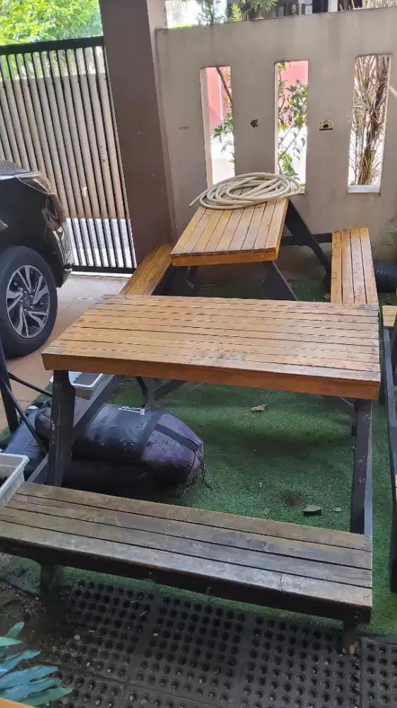 Kursi meja bekas cafe outdoor