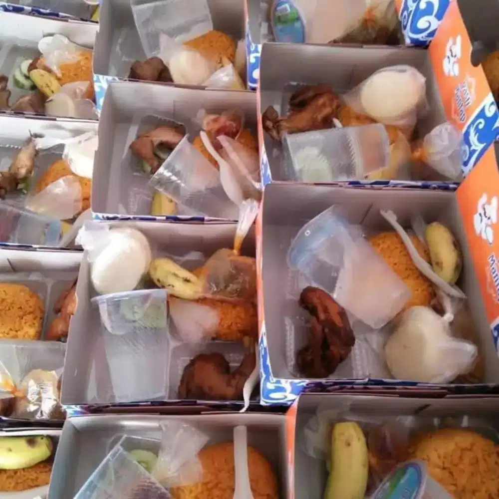 Menyediakan nasi kotak.nasi tumpeng.nasi samin.nasi uduk..Snack box.